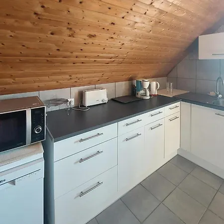 Casa vacanze 2 Bedroom In Allonnes *
