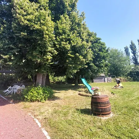 2 Bedroom In Allonnes Dom wakacyjny Allonnes (Maine-et-Loire)